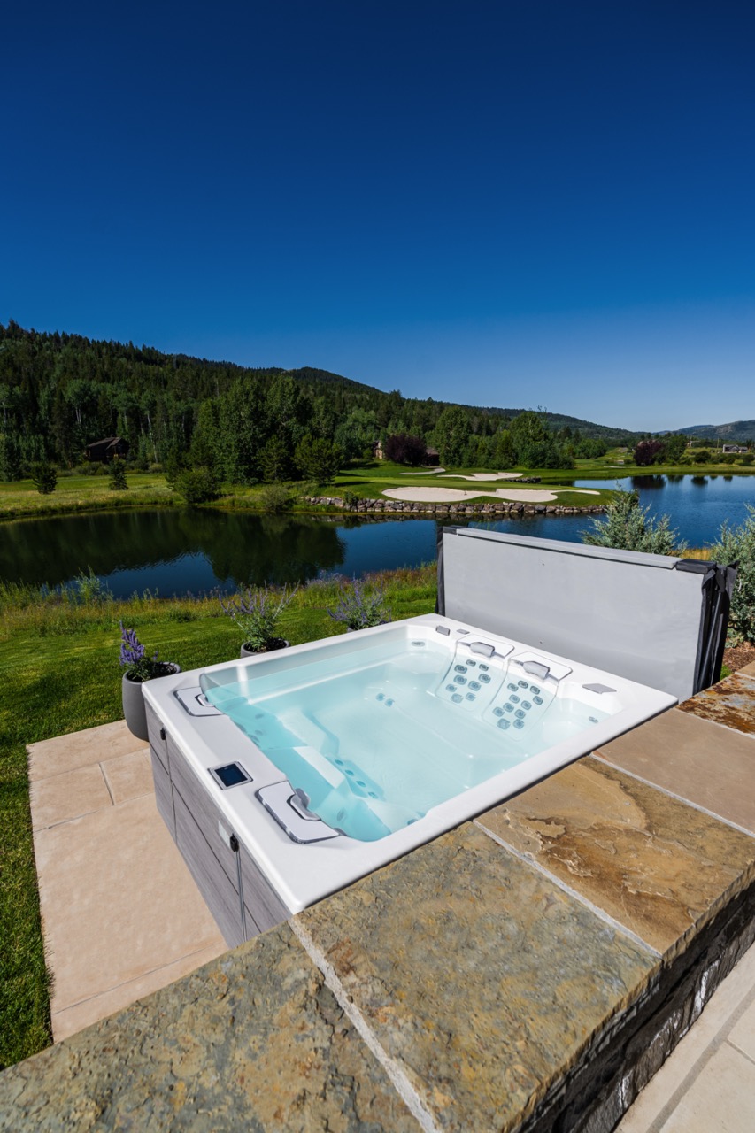 Bullfrogspas M8 Outdoor Whirlpool 239x239x96cm